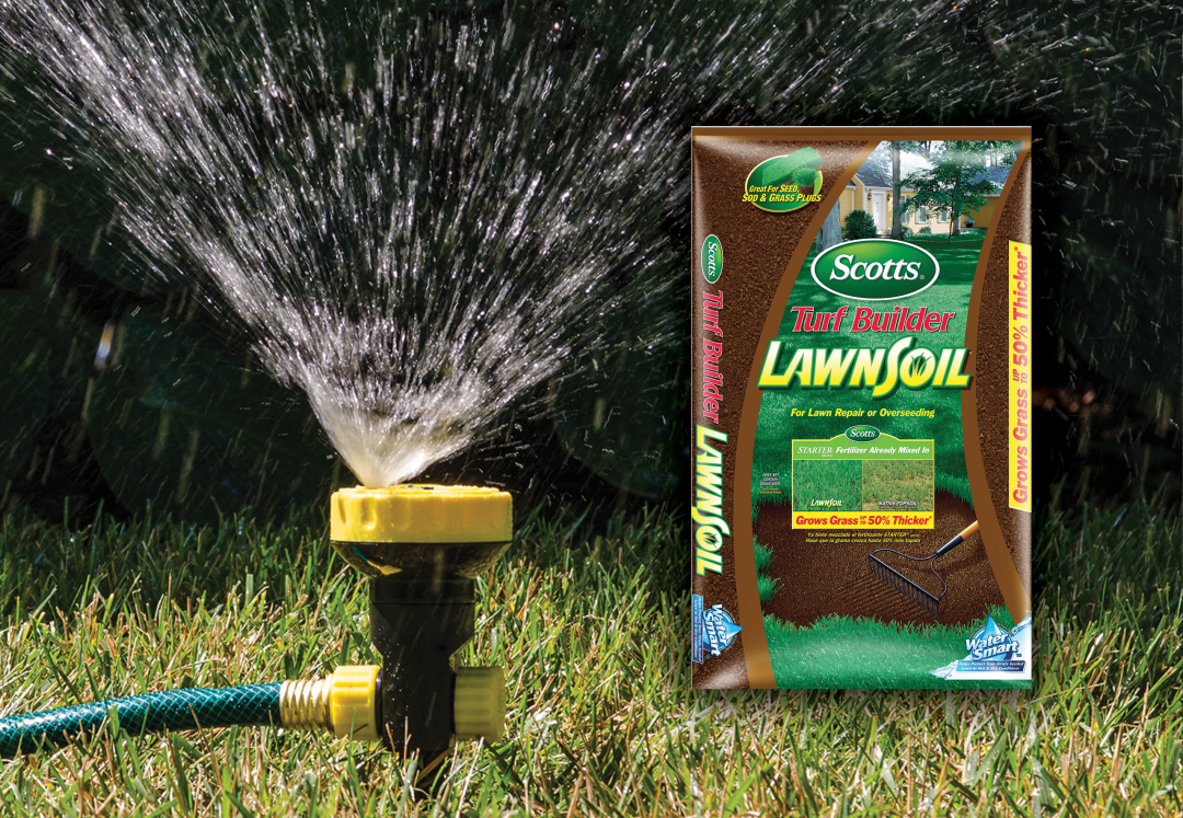 Lawn sprinkler spraying water