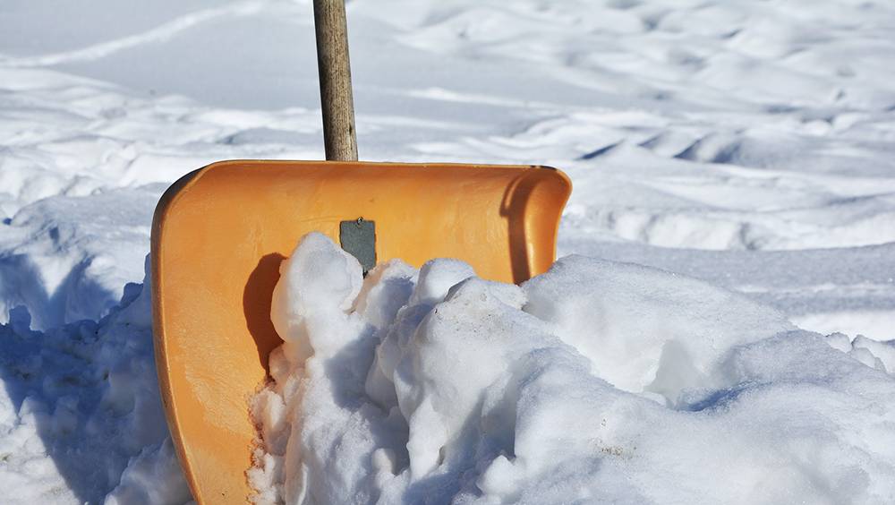 snow shovel for winter